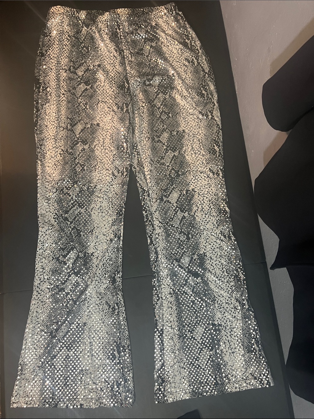 Sequin Snake-Print Wide Leg Pants - Black & Silver